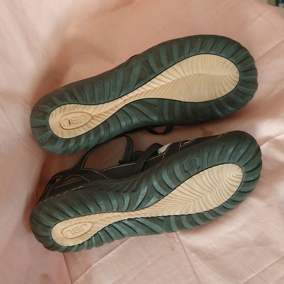 Jambu gray memory foam walking shoes Sz 8 🥿 - Picture 3 of 6